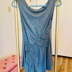 Unique sleeveless top